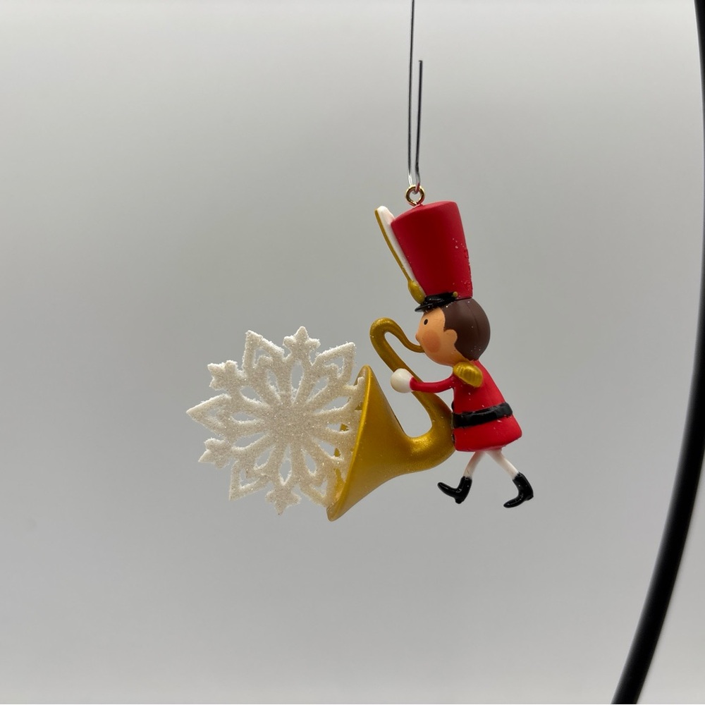 Hallmark Keepsake 2017 Limited Edition Soulful Saxophone Christmas Tree Ornament